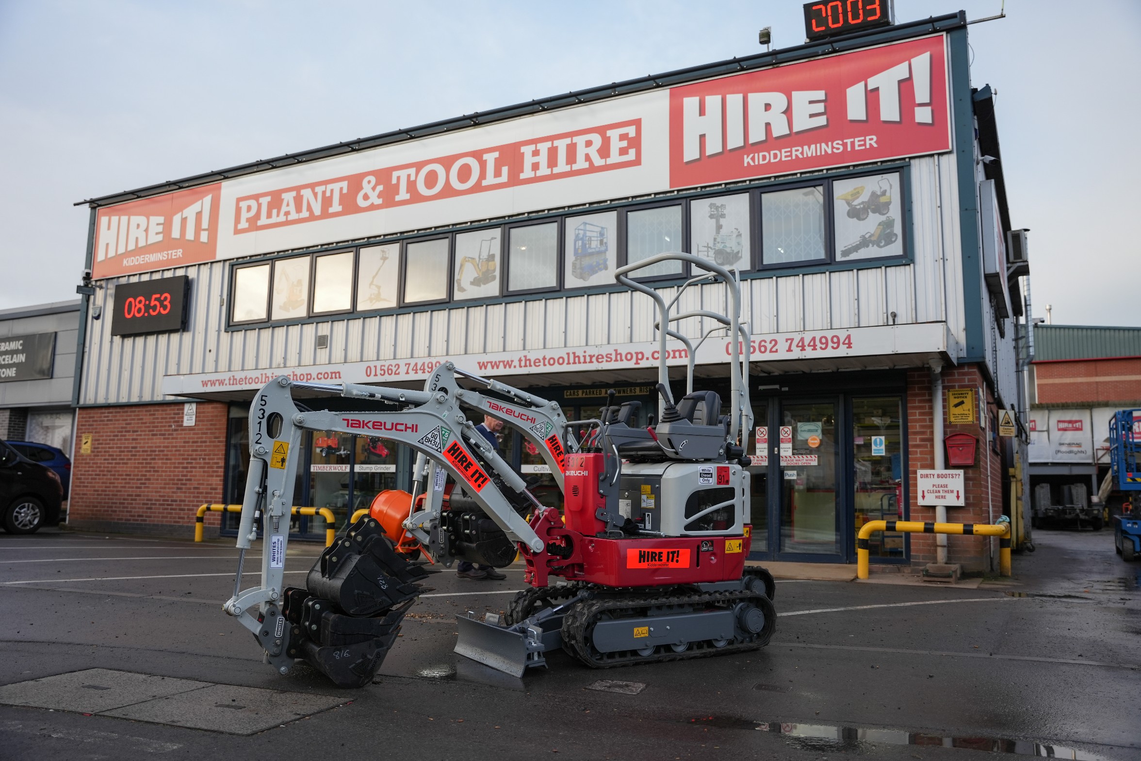 Tool hire